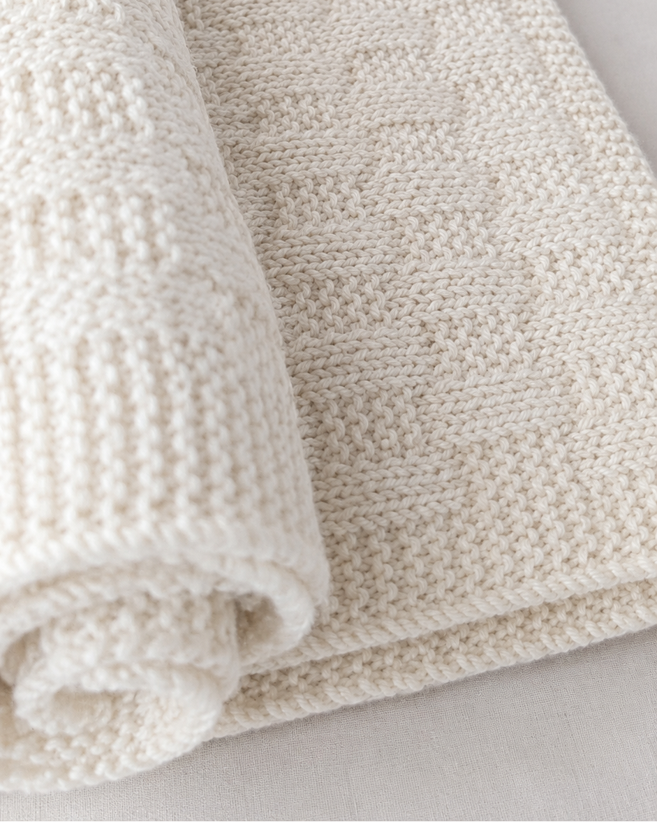 Manta bebé 100% Baby Alpaca Tejida a Mano | Alba